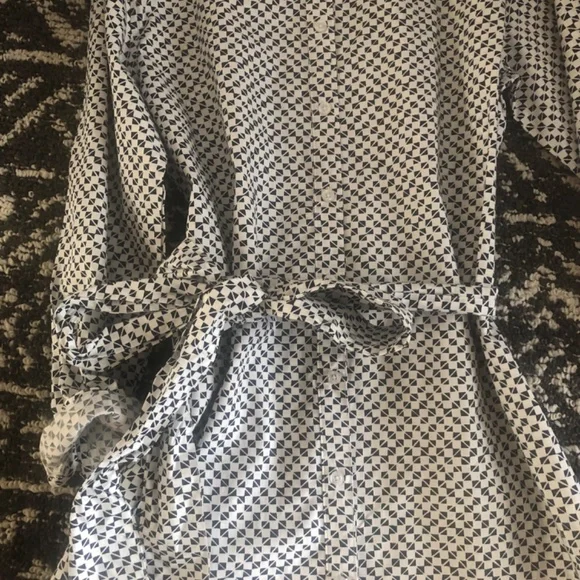 Dress - Picture 2 of 6